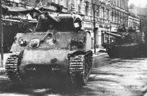 Sherman_M4A2_76mm_4.jpg